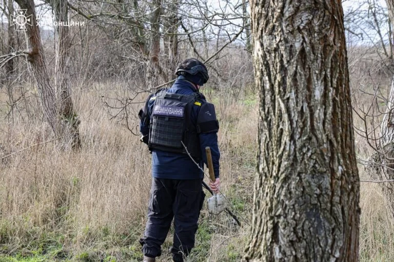 На території Херсонщини знешкодили майже 69 тисяч вибухівок