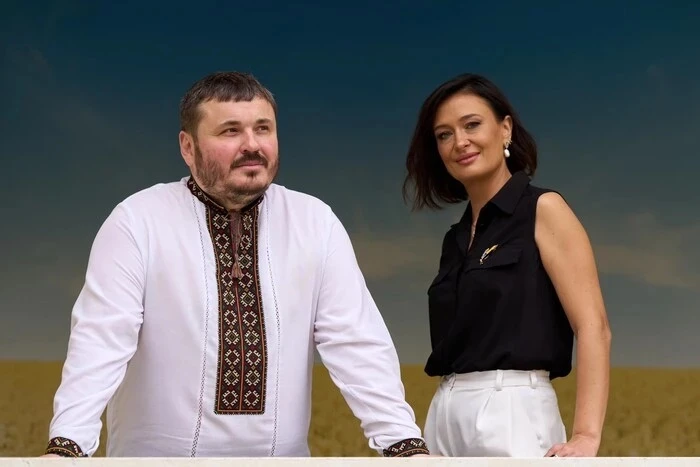 Дружина екс-очільника Херсонщини Юрія Гусєва ексцентрично привітала Амадора Лопеса