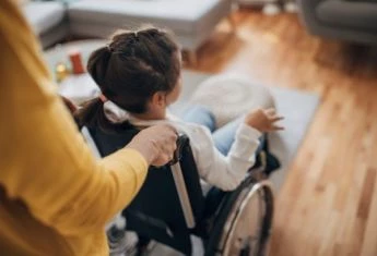 Українці почали одержувати від держави зарядні станції