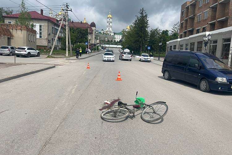 Велосипедиста на Тернопільщині збив молоковоз