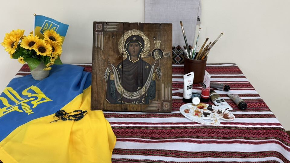 У Тернополі відкриють виставку ікон майстрині та волонтерки Наталії Війтович