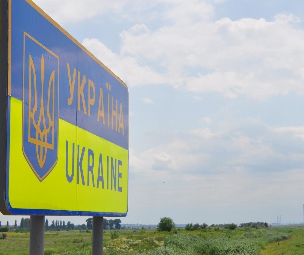 На кордоні України зупинили роботу пунктів пропуску: причина