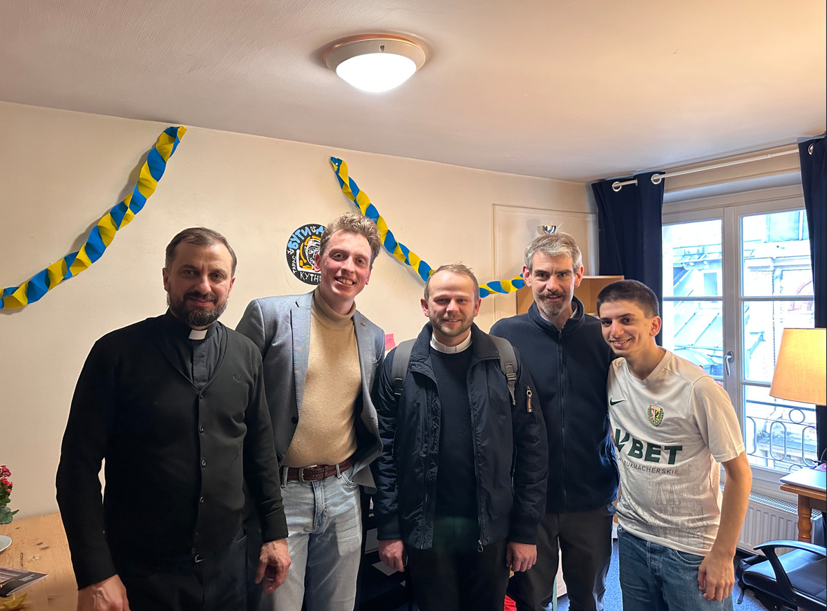 Хор із Тернополя разом із молоддю зі всієї Європи молитимуться за мир на зустрічі Тезе в Парижі