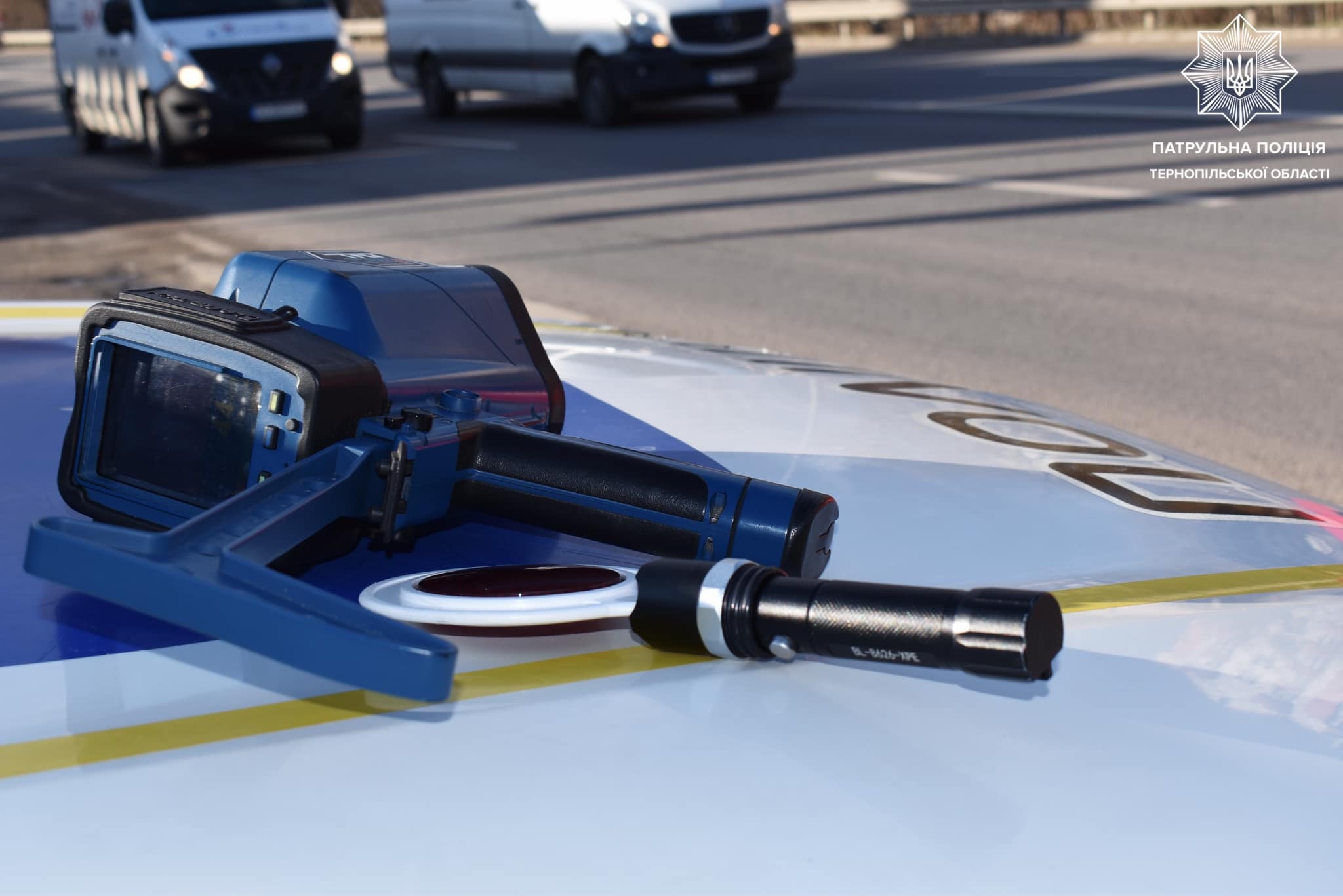 На Тернопільщині оштрафували водія вантажівки за забруднення дороги (відео)