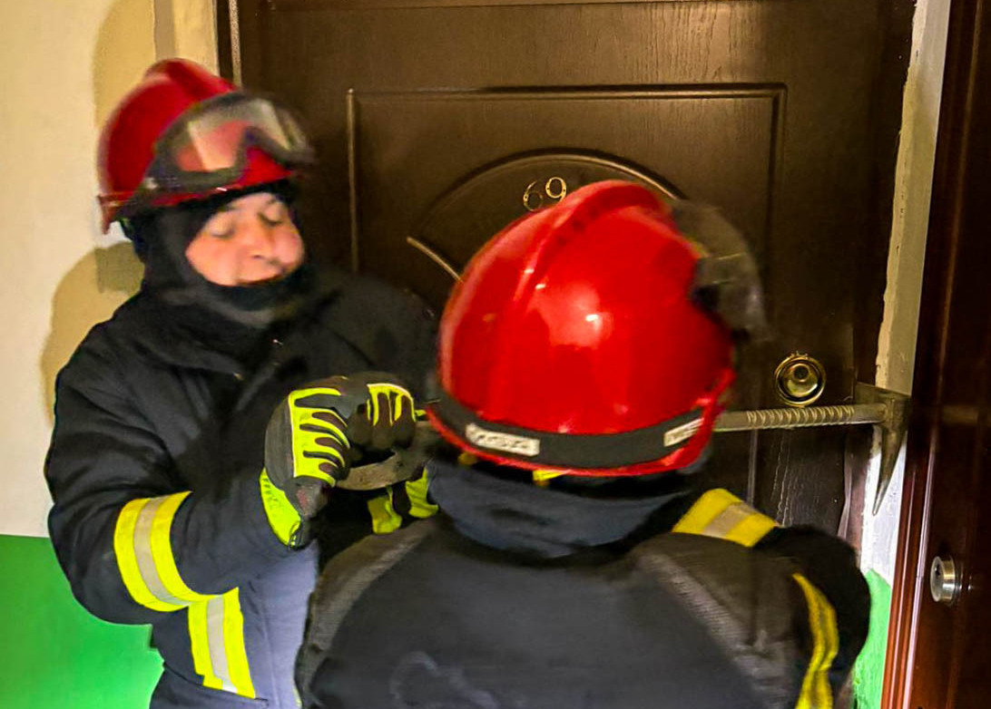 Тернопільські рятувальники допомогли врятувати жінку