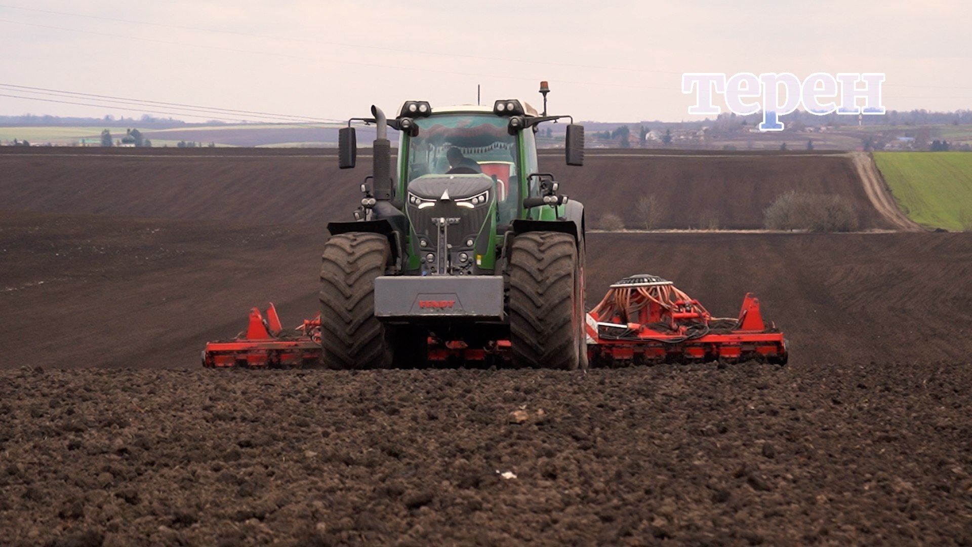 На полях Тернопільщини сіють ярий ячмінь (відео)