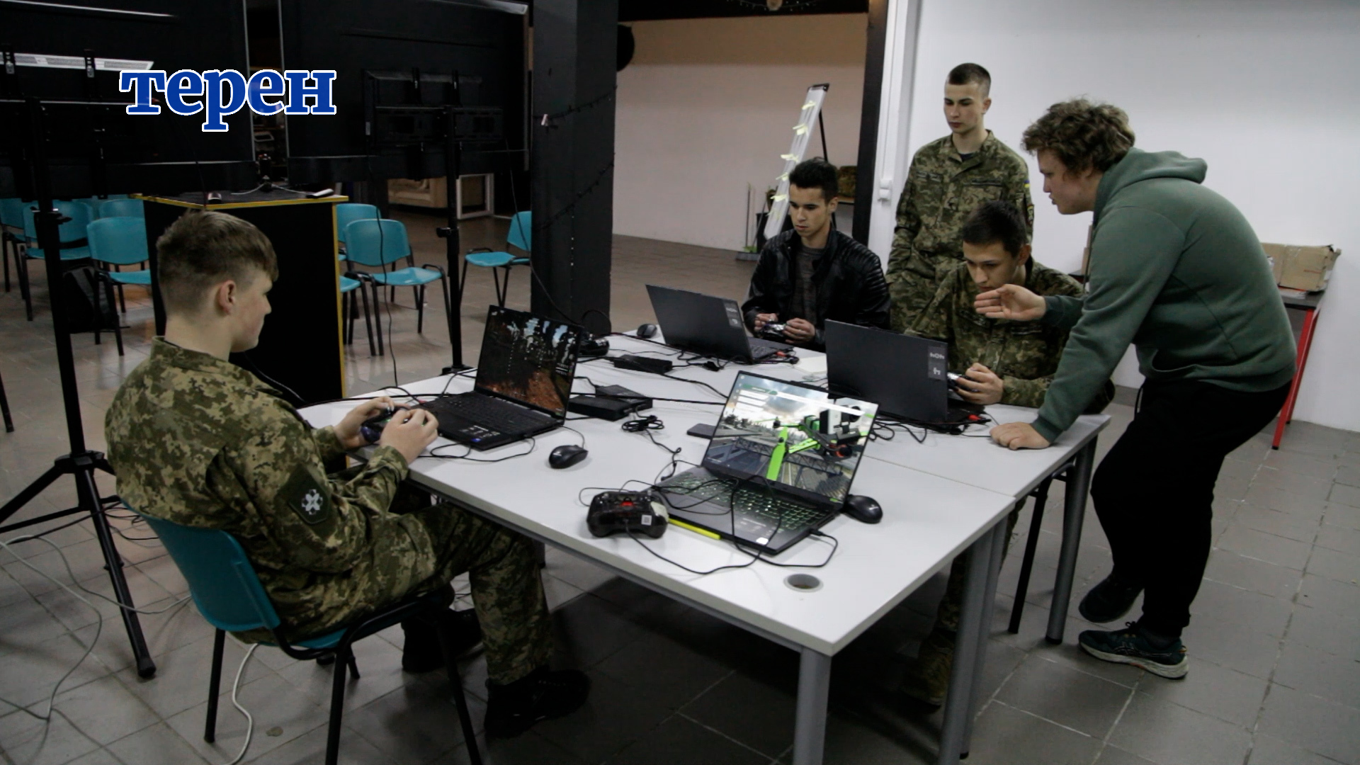 У Тернополі відбулися перші змагання із керування дронами-симуляторами (відео)