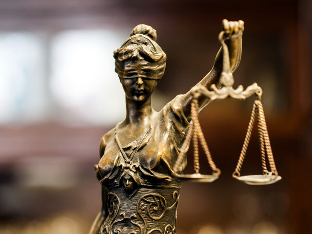Жителя Тернопільщини судитимуть за напад із гирею на поліцейського