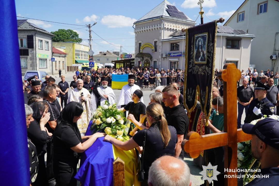 У Тернополі попрощалися з патрульним поліцейським Ігорем Кульбабою (фото)