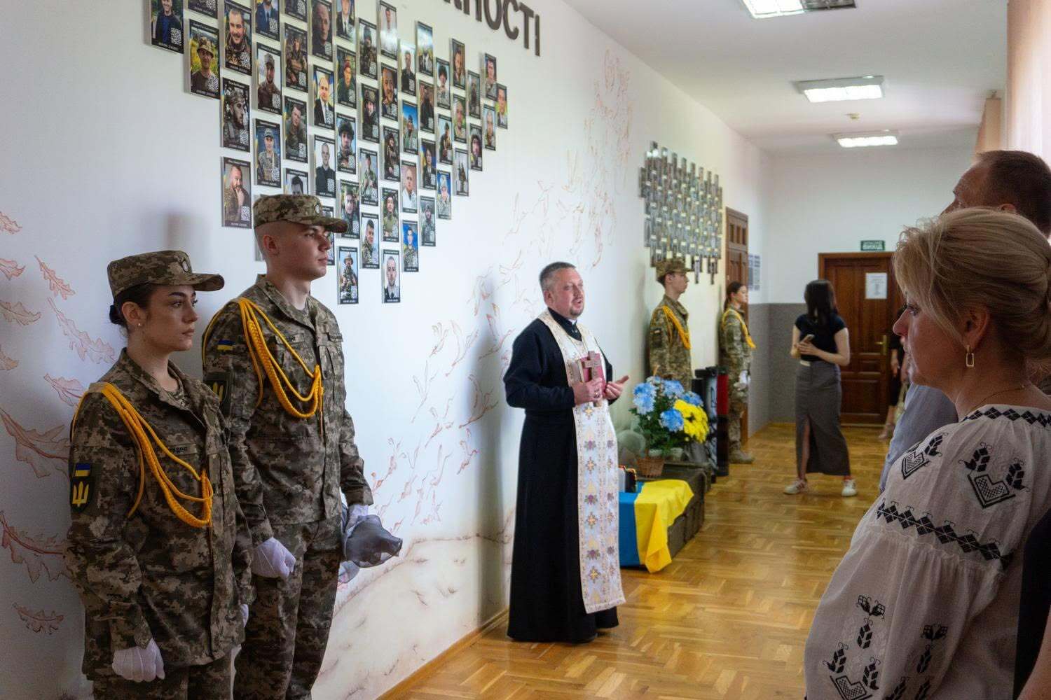 В університеті Тернополя відкрили стелу пам’яті Героїв університетської спільноти (фото)