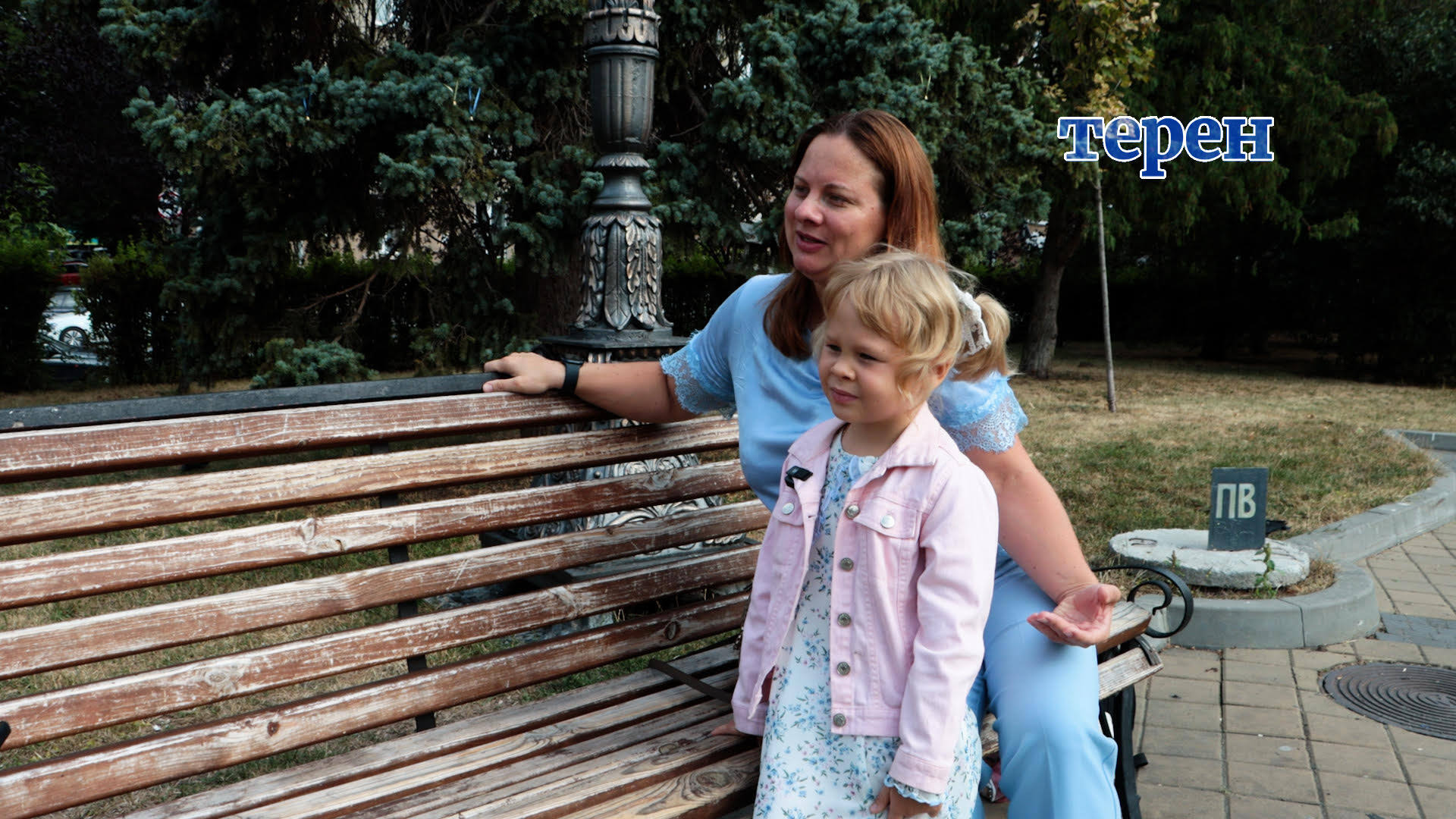 Знімають відео, які дивляться мільйони: відома блогерка Надійка із мамою побувала у Тернополі (відео)