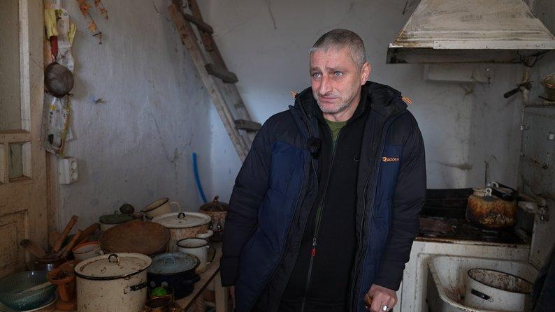 У Косові ветерану війни виділили для проживання занедбану хату