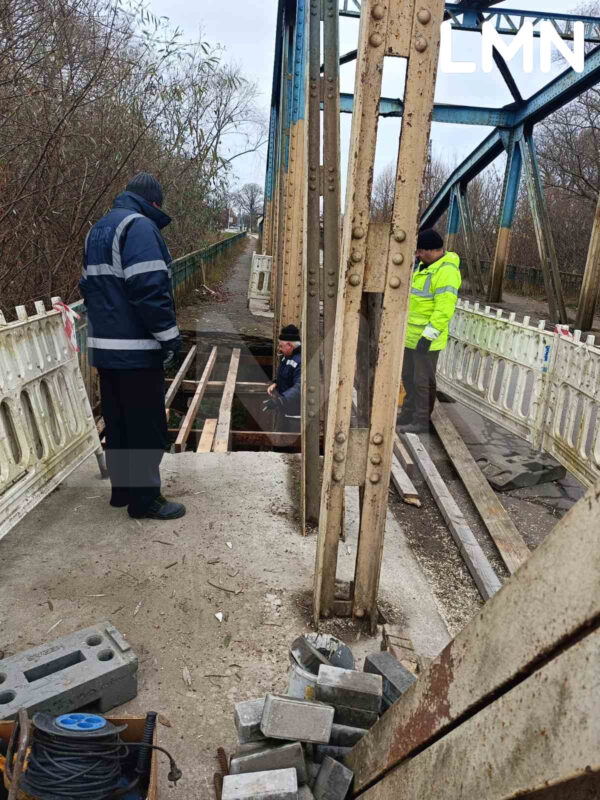 На Самбірщині нарешті відремонтують аварійний міст через Дністер