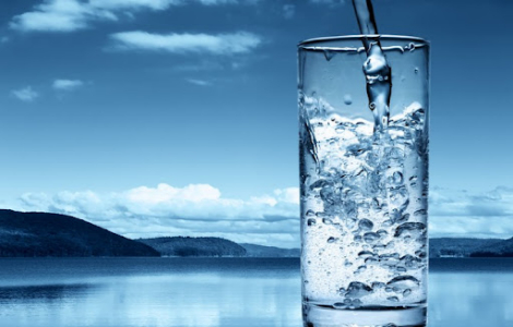 Чи можна пити мінеральну воду без обмежень