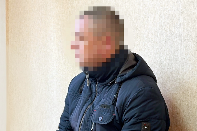 Суд відмовив у відстороненні Домбровського від посади, якої він вже позбувся