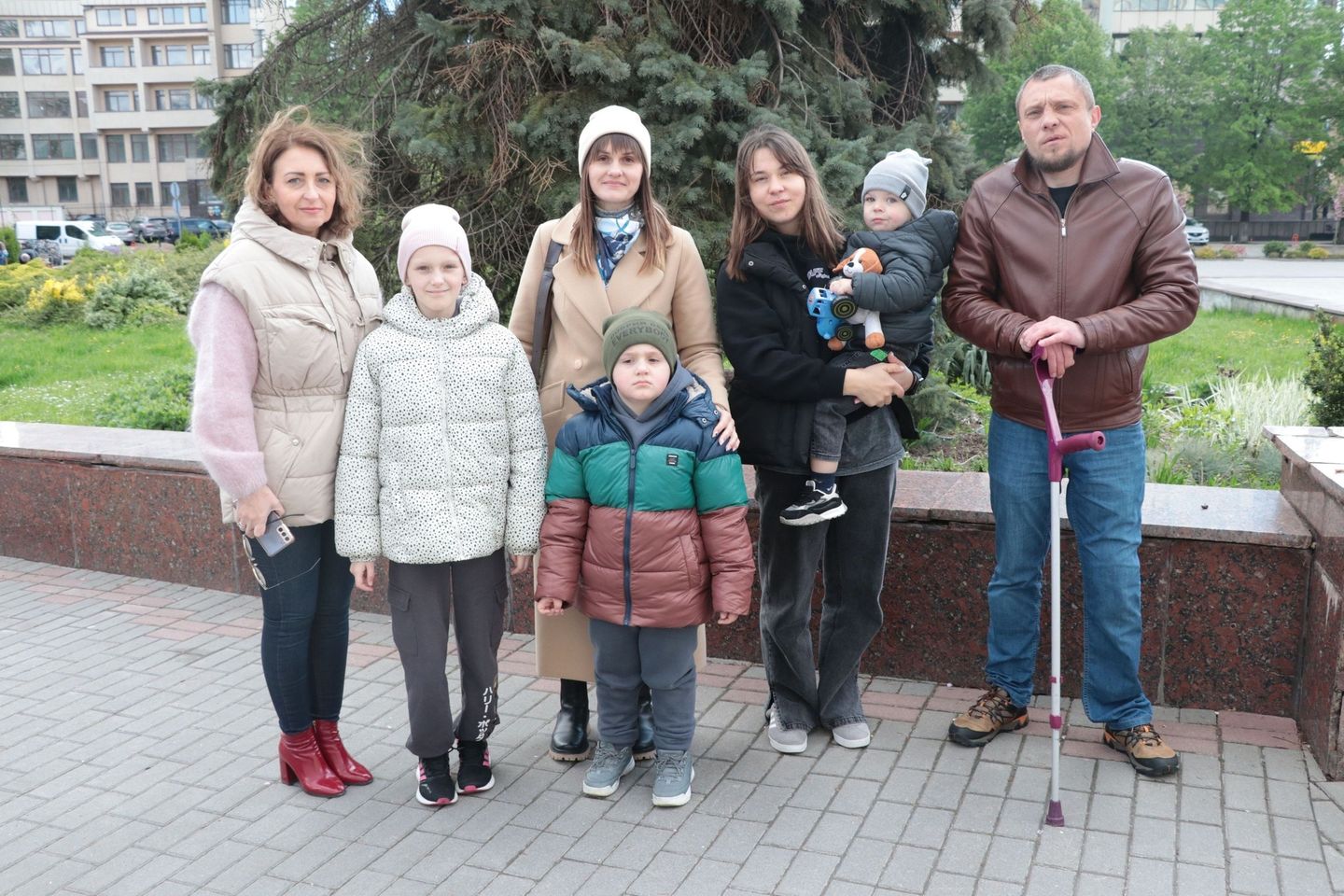 Чотири родини полеглих захисників вирушили на відпочинок у Карпати