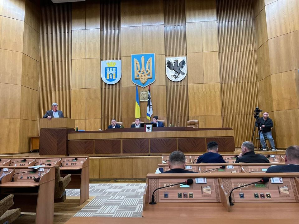 Відбулась 30-а сесія Івано-Франківської обласної ради, де було розглянуто понад 40 питань