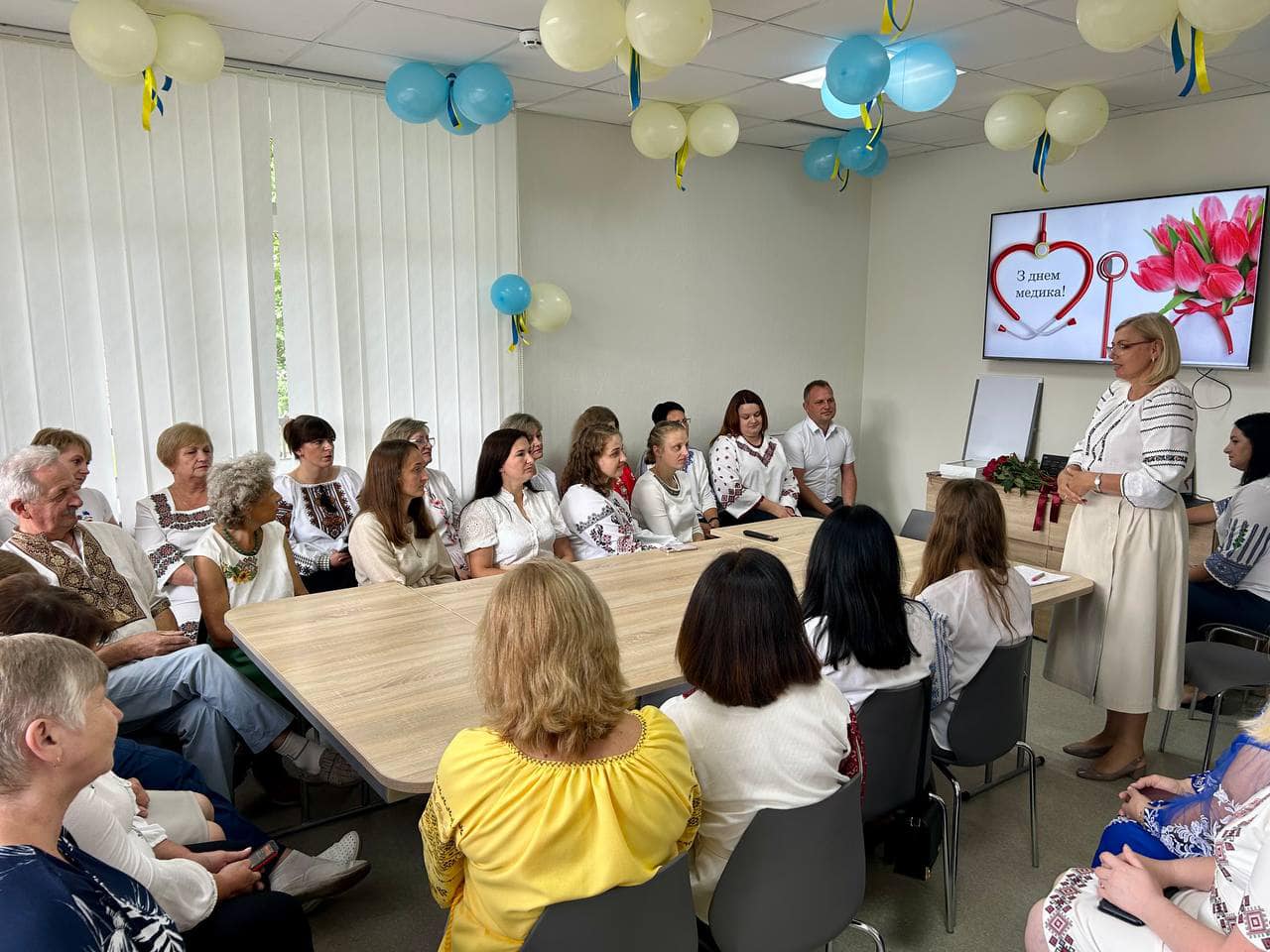 Напередодні професійного свята привітали медичних працівників Бурштинської громади