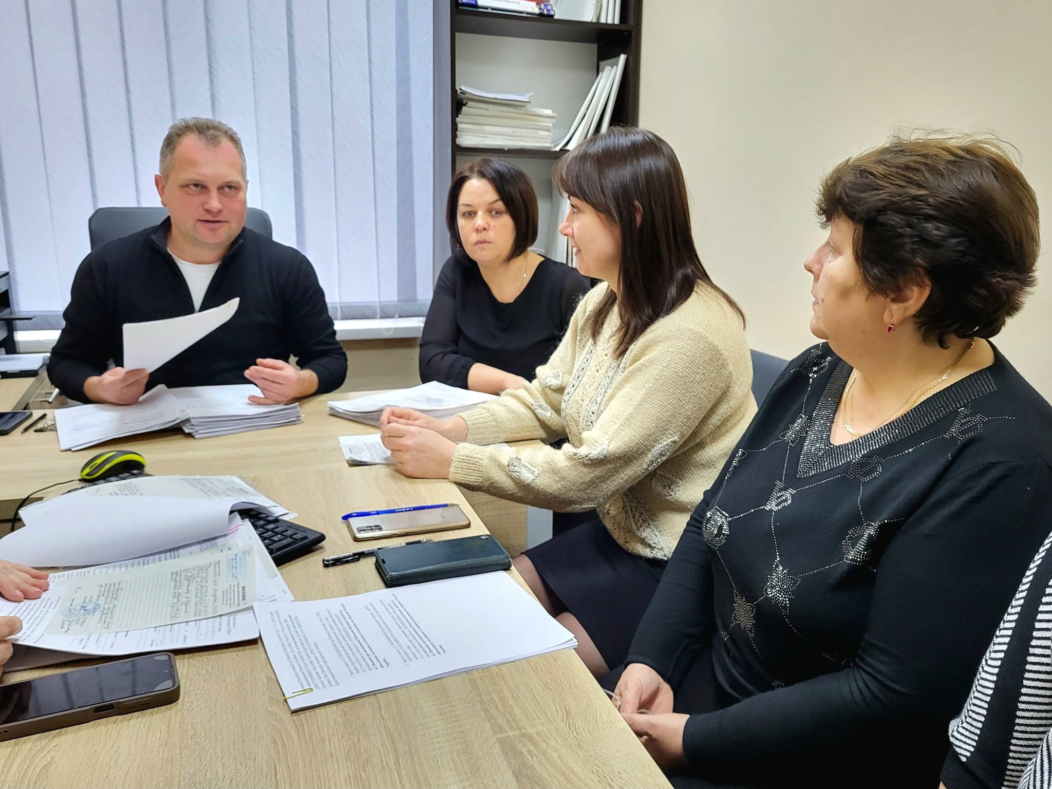 У Бурштині виділили 280 тис. грн на допомогу хворим та підтримали ювілярів громади