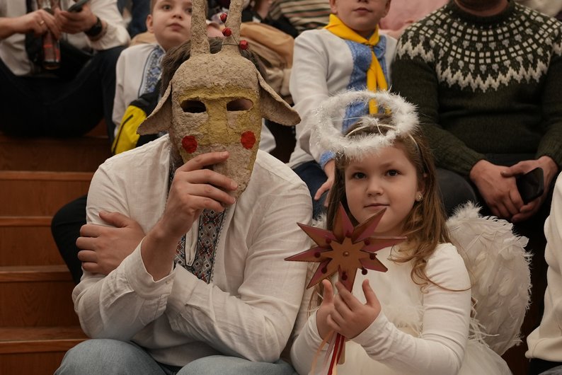 «Різдвяна свічечка» в Івано-Франківську: пластуни зібрали кошти для захисників