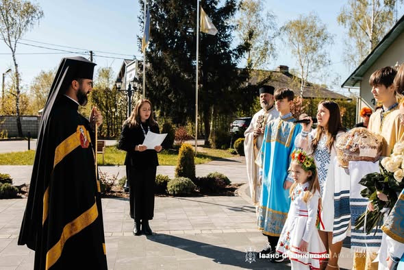 Владика Микола Семенишин у неділю Розслабленого візитував парафію святого апостола Луки