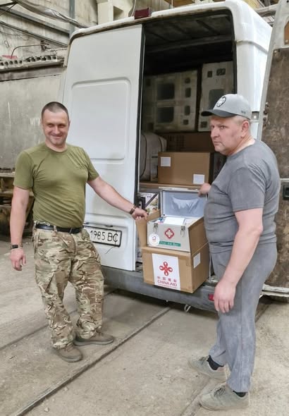 Команда благодійного фонду «Чисті Серцем» передала чергову партію гуманітарної допомоги для одного з військових навчальних центрів України