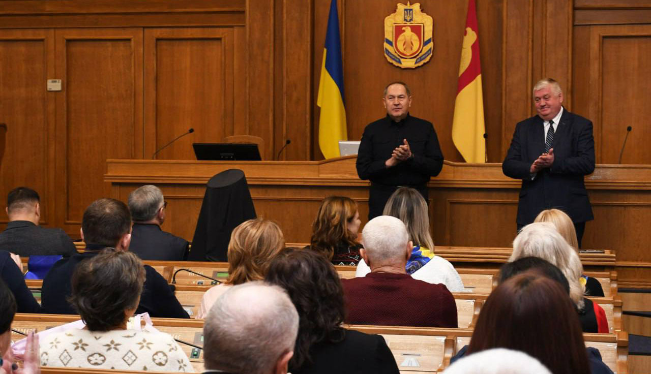 Напередодні Дня волонтера подякували невтомним помічникам ЗСУ з Кіровоградщини (ФОТО)