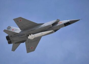 Россияне третий раз за ночь подняли носители “Кинжалов” МиГ-31К