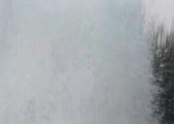 Вода замість асфальту: масштабний витік в Києві