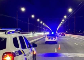 Смерть від удару: на дорозі Київщини “розлетілись” частини авто, – ФОТО