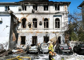 Удар по центру Чернигова: «Шахед» попал в административное здание
