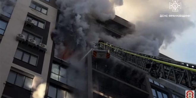В Угорниках трапилася пожежа в 11-поверховому житловому будинку