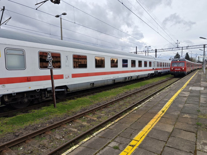 SKPL поставить на маршрут Варшава - Рава-Руська німецькі вагони (фото)