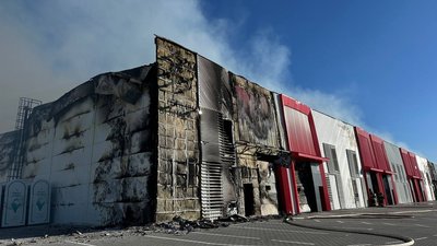 Росіяни поцілили в нове відділення "Укрпошти" у Львові