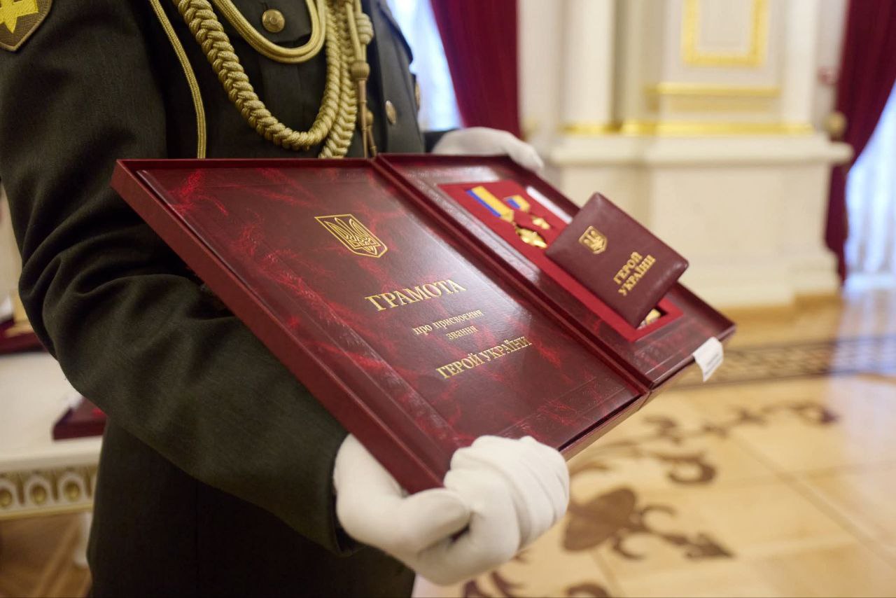Двоє черкащан отримали звання «Героя України» посмертно