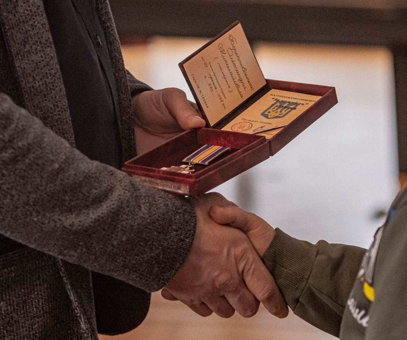 Родинам п’яти загиблих військовослужбовців Чигиринщини вручили державні нагороди