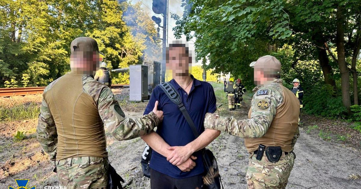 Підпалювача залізниці з Харкова посадили в тюрму на 17 років