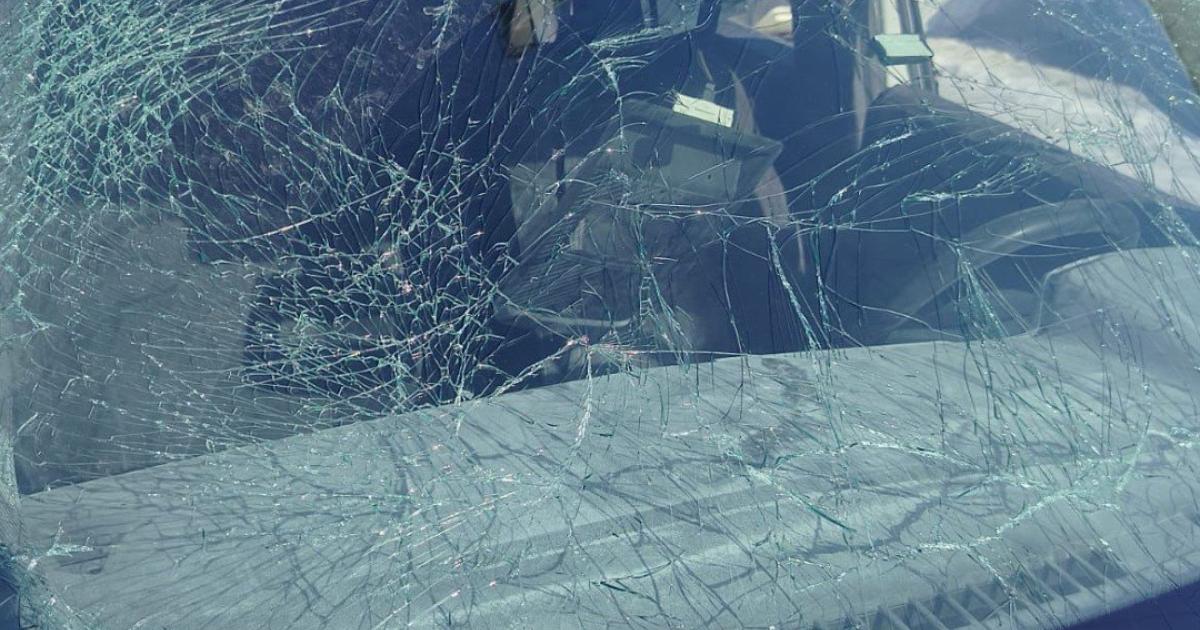 Авто поліцейських та "швидкої" стали цілями росіян у Харківській області