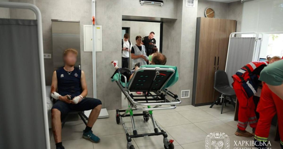 Удар по передмістю: окупанти били по поштовому терміналу неподалік Харкова