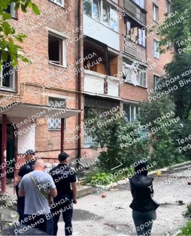 Вибухом винесло балкон: зʼявилися перші кадри з місця вибуху газу у Вінниці