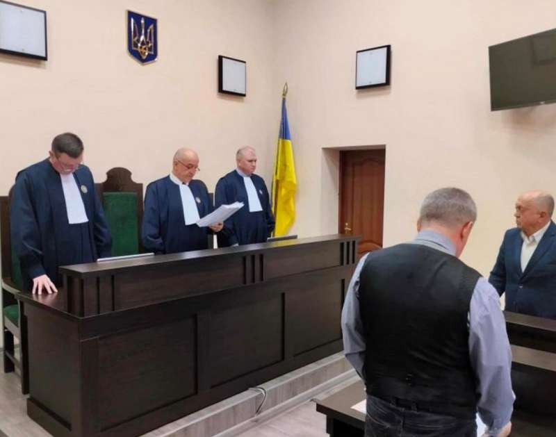 Дівчина, що потрапила під поїзд відсудила майже пів мільйона в Укрзалізниці