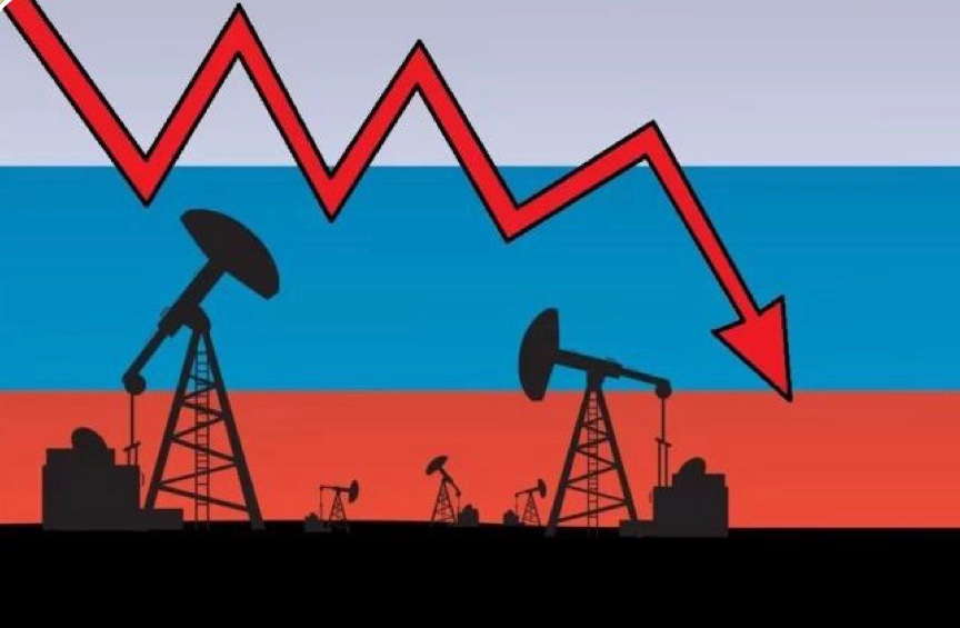 Видобуток нафти в Росії впав до мінімуму за півтора року на тлі санкцій та атак дронів, — Bloomberg.
