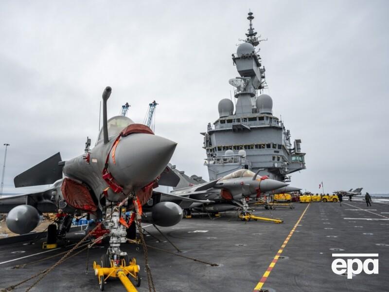 російський дрон намагався наблизитися до атомного авіаносця Франції