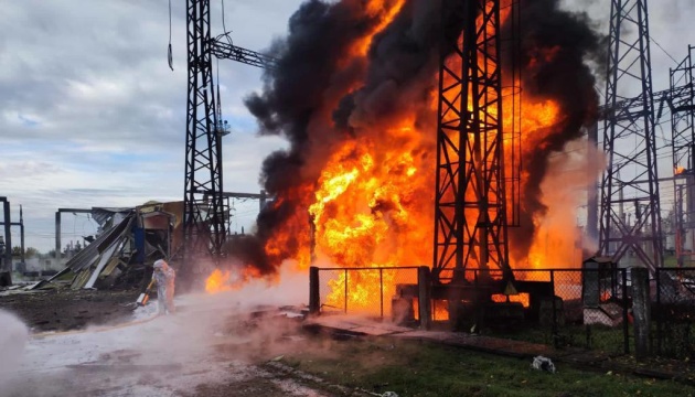 Поки росія б’є по цивільних будинках і гаражах, Україна системно вибиває нафтову інфраструктуру