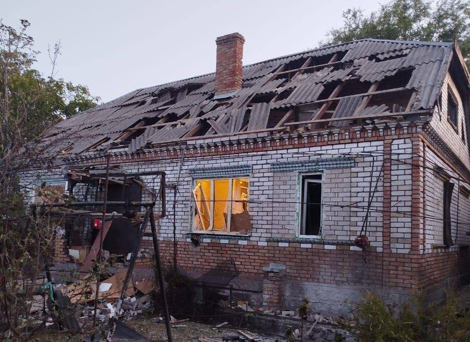 На Нікопольщині ворожими обстрілами зруйновані церква та гімназія