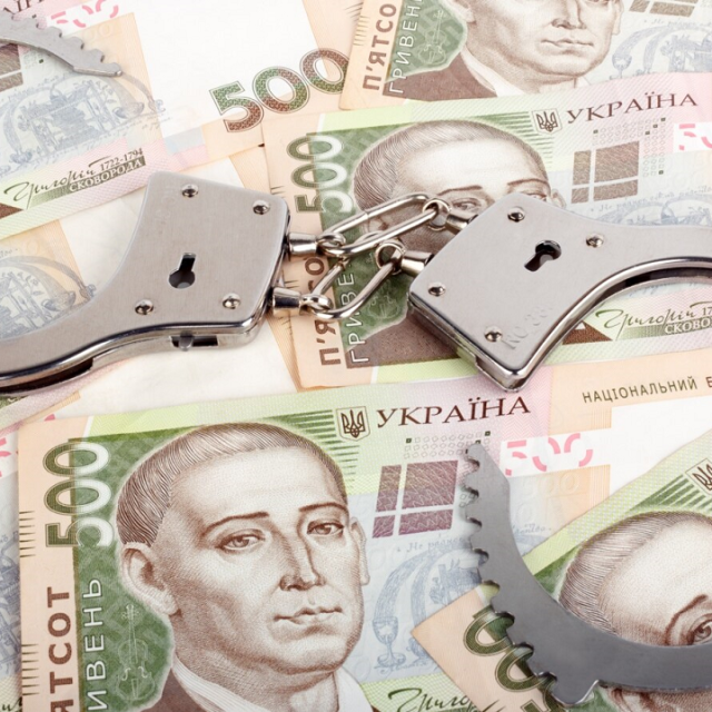 Директорка підприємства ухилилася від сплати податків на 30 млн грн під час постачання захисних споруд