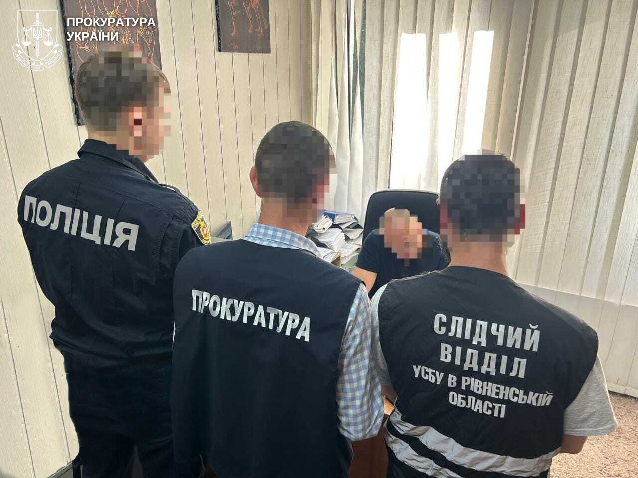 На Рівненщині судитимуть директора коледжу та його доньку за схему з відстрочками