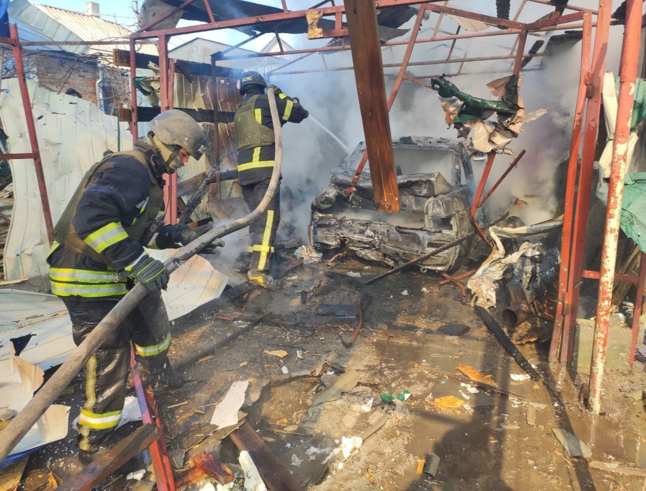 Пів сотні разів ворог атакував Дніпропетровщину: двоє поранених