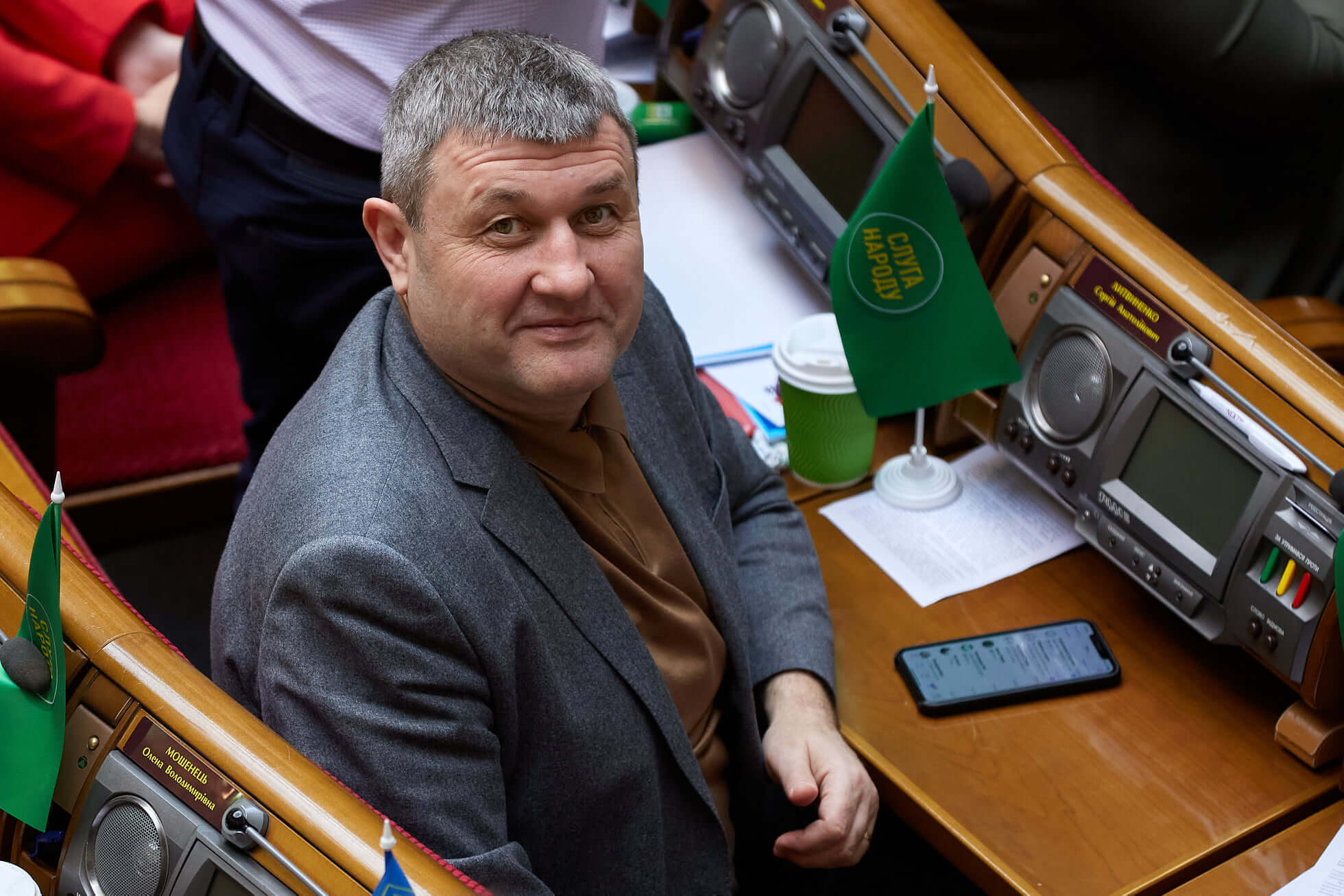 Суд стягнув зі “слуги народу” Сергія Литвиненка вартість трьох елітних авто на понад 7 млн грн