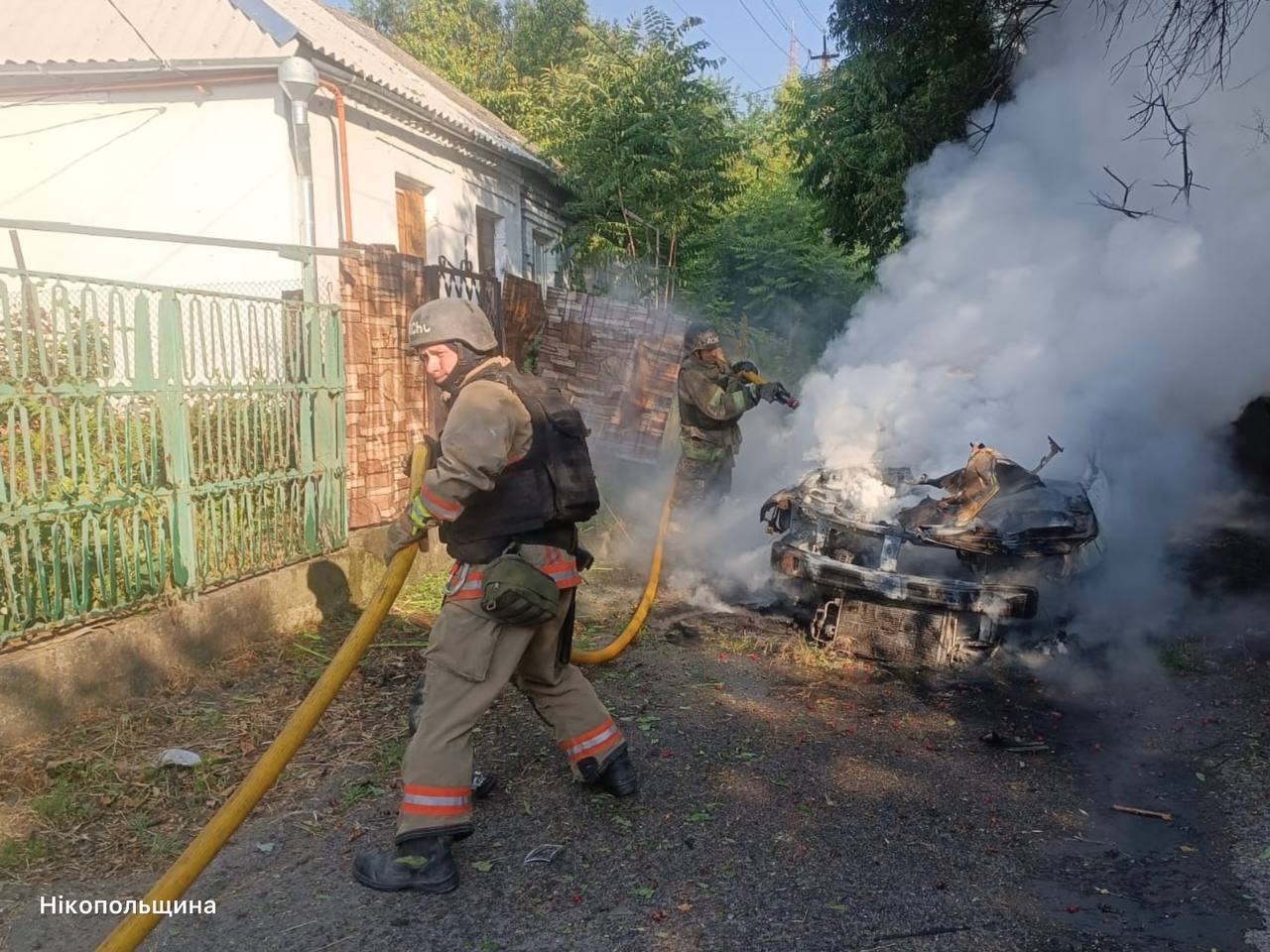 Один чоловік загинув, ще троє людей постраждали внаслідок атак на Дніпропетровщину